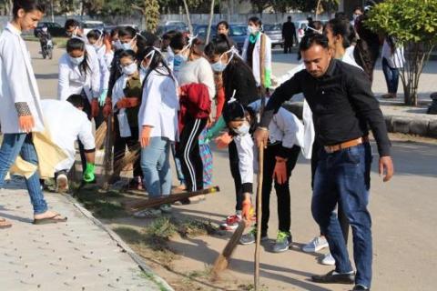 Swachh-Bharat-Abhiyan-in-GMCH