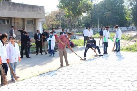 Swachh-Bharat-Abhiyan-in-GMCH