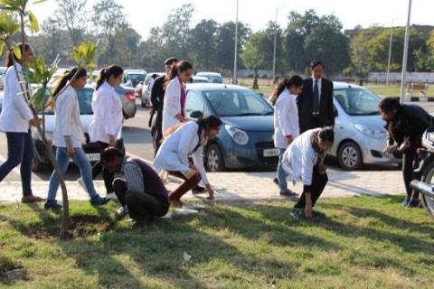 Swachh-Bharat-Abhiyan-in-GMCH