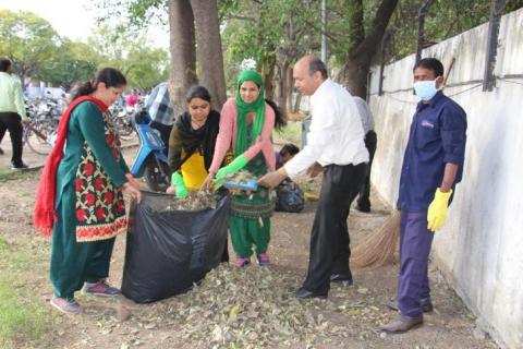 Swachh-Bharat-Abhiyan-in-GMCH