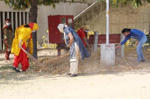 Swachh-Bharat-Abhiyan-in-GMCH